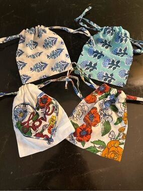 Brighton Jewelry Gift Bags – Set of 4 Floral Drawstring Pouches 🌸